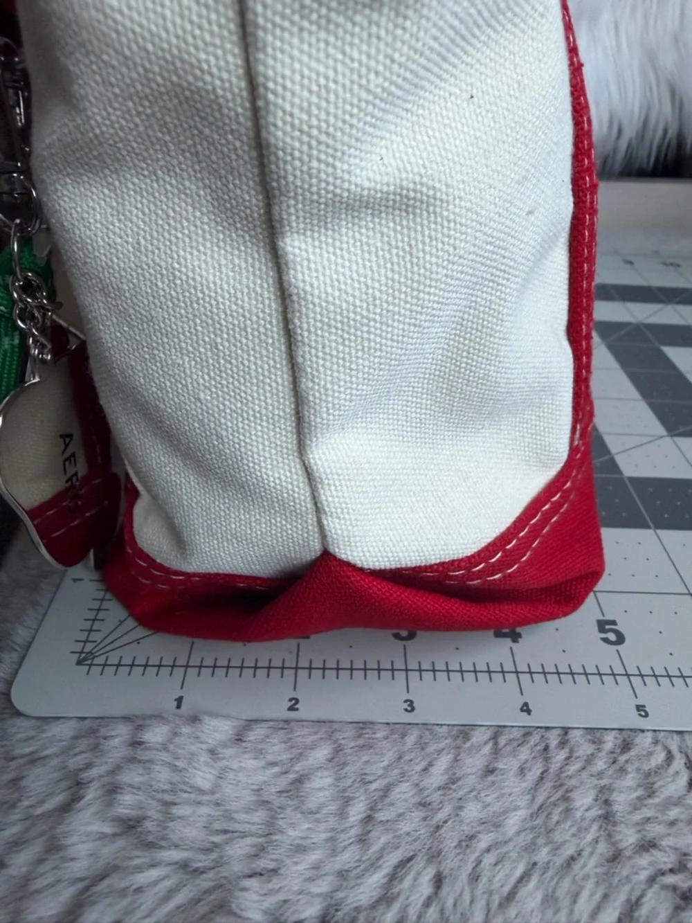 Aeropostale Red & Cream Strawberry Canvas Tote Crossbody with Strawberry Charm - Picture 10 of 17